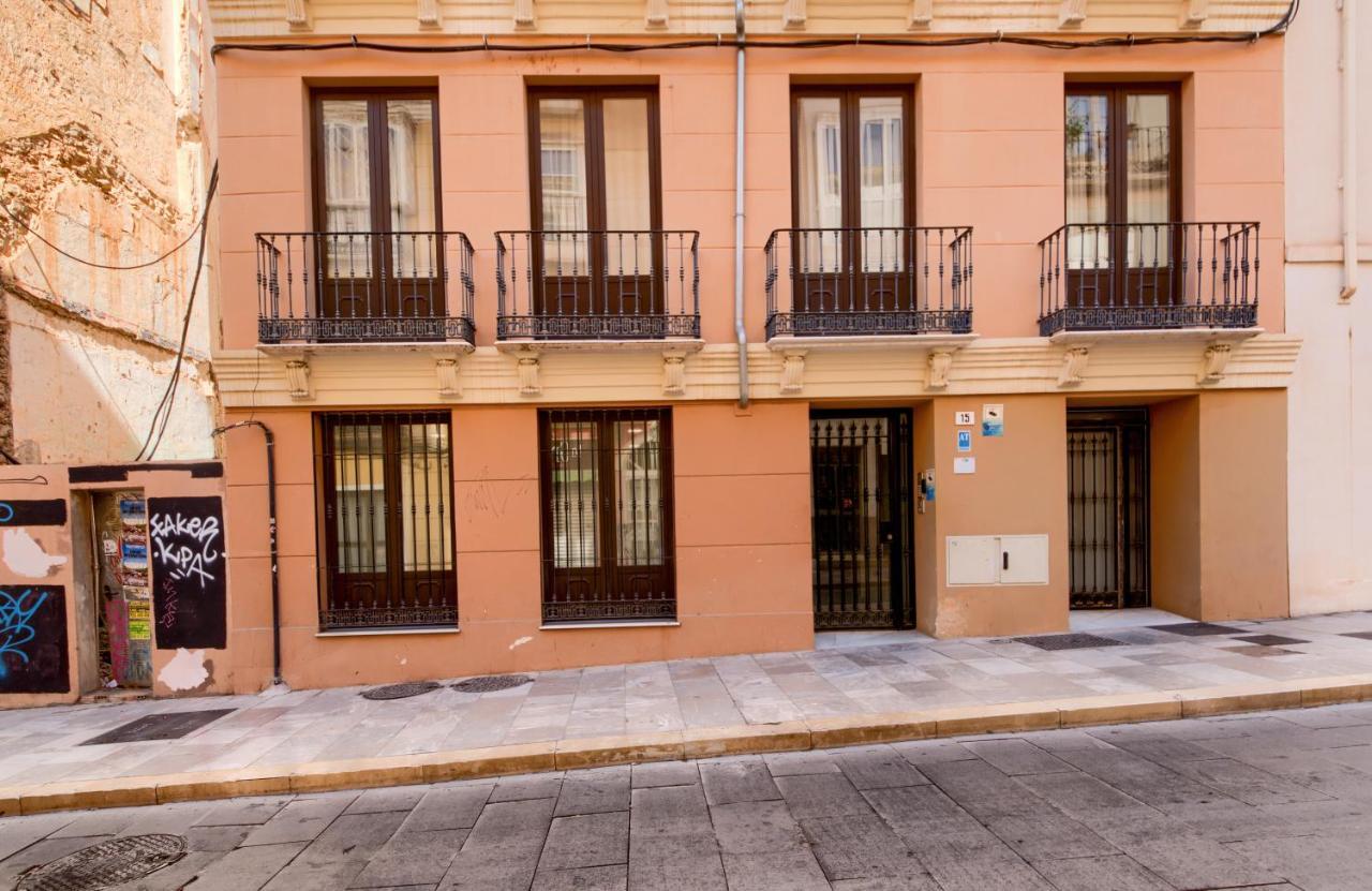 Holidays2Malaga Suites מראה חיצוני תמונה