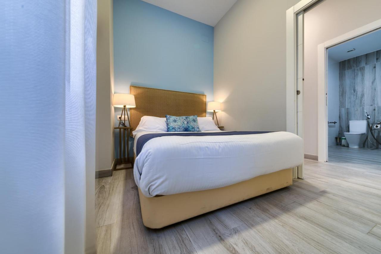 Holidays2Malaga Suites מראה חיצוני תמונה